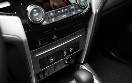 Mitsubishi L200 IV рестайлинг, 2024 год, 5 950 000 рублей, 16 фотография
