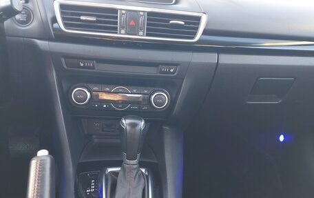 Mazda 3, 2014 год, 1 190 000 рублей, 14 фотография