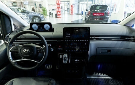 Hyundai Staria, 2025 год, 9 949 000 рублей, 15 фотография