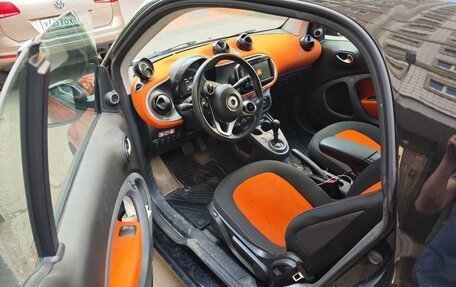 Smart Fortwo III, 2016 год, 1 700 000 рублей, 2 фотография