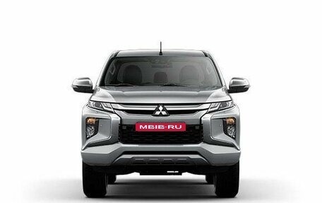 Mitsubishi L200 IV рестайлинг, 2023 год, 6 250 000 рублей, 2 фотография