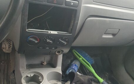 KIA Rio II, 2003 год, 90 000 рублей, 6 фотография