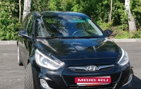 Hyundai Solaris II рестайлинг, 2013 год, 790 000 рублей, 10 фотография
