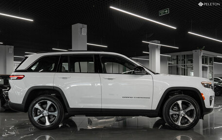 Jeep Grand Cherokee, 2023 год, 7 350 000 рублей, 9 фотография
