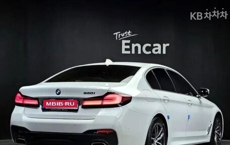 BMW 5 серия, 2023 год, 5 700 000 рублей, 2 фотография