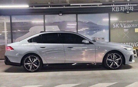 BMW 5 серия, 2024 год, 8 150 000 рублей, 3 фотография