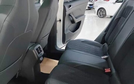 Volkswagen T-Cross I, 2022 год, 1 630 000 рублей, 9 фотография