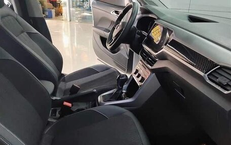 Volkswagen T-Cross I, 2022 год, 1 630 000 рублей, 5 фотография