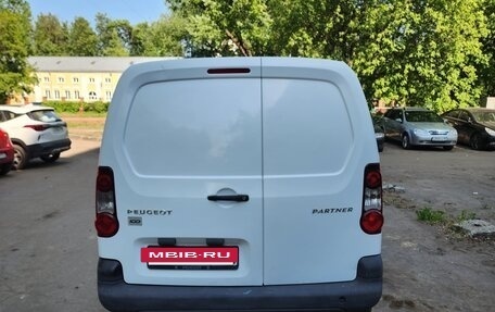Peugeot Partner II рестайлинг 2, 2013 год, 600 000 рублей, 5 фотография