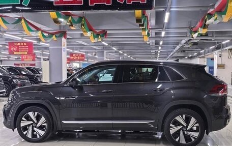 Volkswagen Teramont I, 2022 год, 3 100 000 рублей, 9 фотография