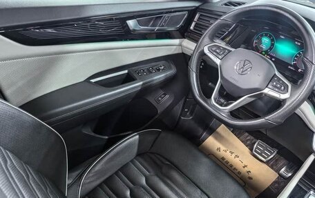 Volkswagen Teramont I, 2022 год, 3 100 000 рублей, 13 фотография