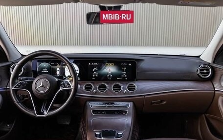 Mercedes-Benz E-Класс, 2022 год, 4 710 000 рублей, 8 фотография