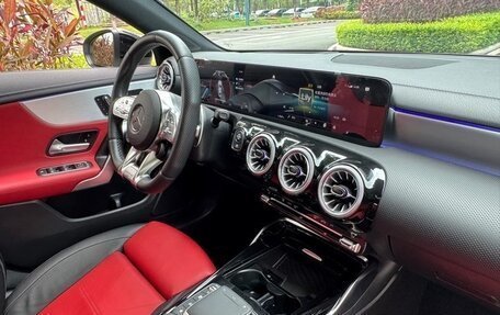 Mercedes-Benz CLA, 2021 год, 3 690 000 рублей, 11 фотография
