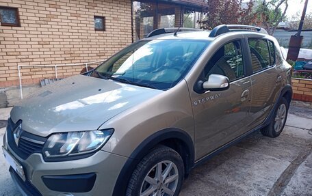 Renault Sandero II рестайлинг, 2016 год, 1 000 000 рублей, 6 фотография
