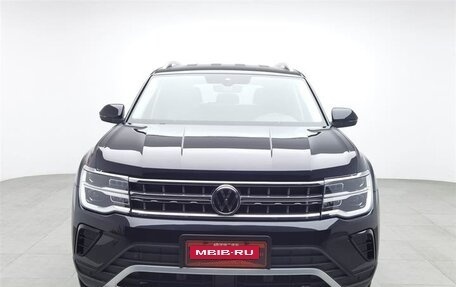 Volkswagen Teramont I, 2022 год, 2 990 000 рублей, 2 фотография