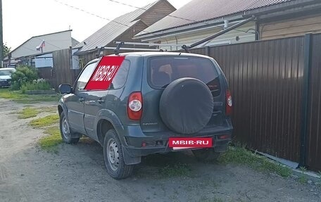 Chevrolet Niva I рестайлинг, 2010 год, 550 000 рублей, 2 фотография