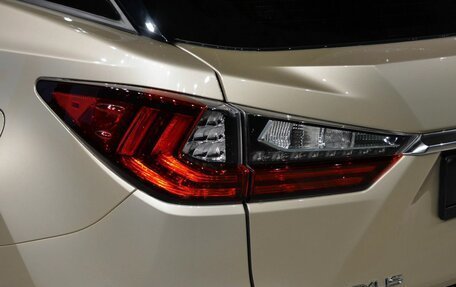 Lexus RX IV рестайлинг, 2018 год, 3 940 000 рублей, 4 фотография