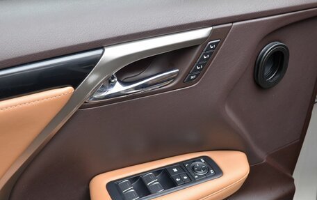 Lexus RX IV рестайлинг, 2018 год, 3 940 000 рублей, 21 фотография
