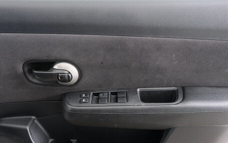 Nissan Tiida, 2010 год, 649 000 рублей, 20 фотография