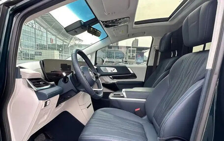 Buick GL8, 2023 год, 6 161 334 рублей, 9 фотография