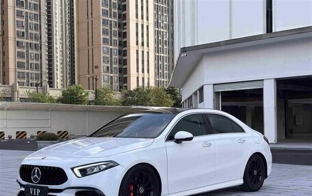 Mercedes-Benz A-Класс, 2020 год, 1 900 000 рублей, 3 фотография