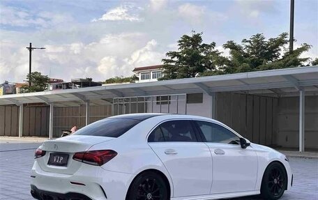Mercedes-Benz A-Класс, 2020 год, 1 900 000 рублей, 6 фотография