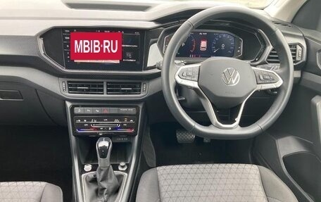 Volkswagen T-Cross I, 2022 год, 1 350 000 рублей, 8 фотография