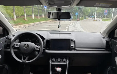 Skoda Karoq I, 2021 год, 1 355 123 рублей, 10 фотография