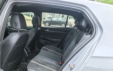 Volkswagen Golf VIII, 2022 год, 1 820 000 рублей, 17 фотография