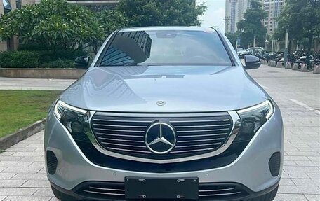 Mercedes-Benz EQC, 2021 год, 2 960 000 рублей, 2 фотография