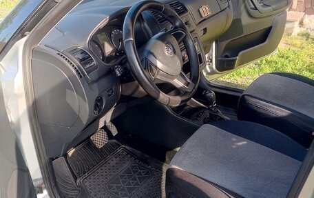 Skoda Fabia II, 2013 год, 800 000 рублей, 13 фотография