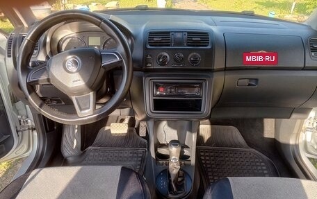 Skoda Fabia II, 2013 год, 800 000 рублей, 9 фотография