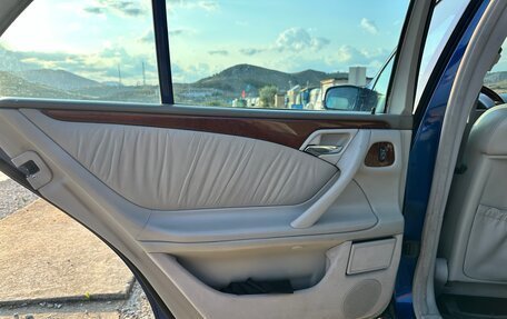 Mercedes-Benz E-Класс AMG, 2001 год, 1 300 000 рублей, 10 фотография