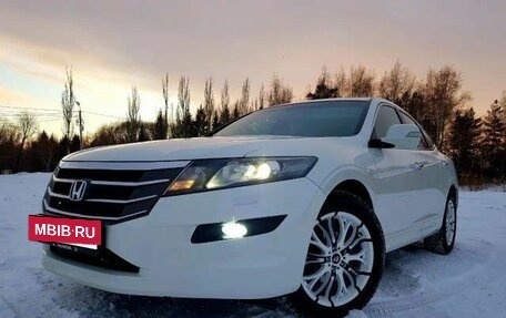 Honda Crosstour I рестайлинг, 2011 год, 1 850 000 рублей, 2 фотография