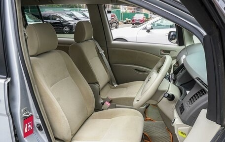 Toyota ISis I, 2012 год, 1 470 000 рублей, 11 фотография