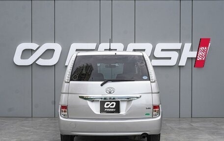 Toyota ISis I, 2012 год, 1 470 000 рублей, 4 фотография
