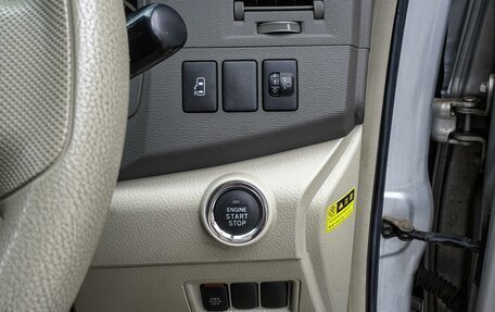 Toyota ISis I, 2012 год, 1 470 000 рублей, 16 фотография
