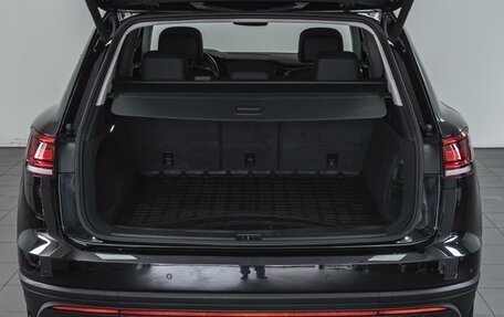 Volkswagen Touareg III, 2018 год, 3 624 000 рублей, 21 фотография