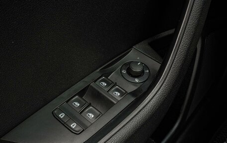 Skoda Superb III рестайлинг, 2018 год, 2 630 000 рублей, 20 фотография