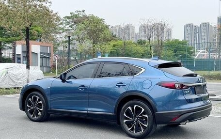 Mazda CX-4, 2021 год, 1 900 443 рублей, 6 фотография