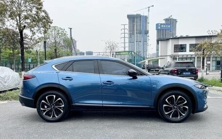 Mazda CX-4, 2021 год, 1 900 443 рублей, 7 фотография