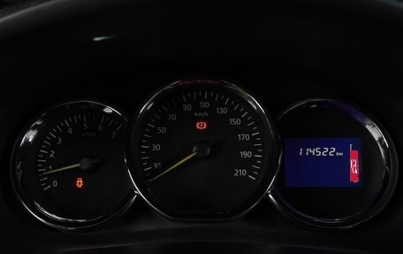 Renault Logan II, 2015 год, 779 000 рублей, 20 фотография
