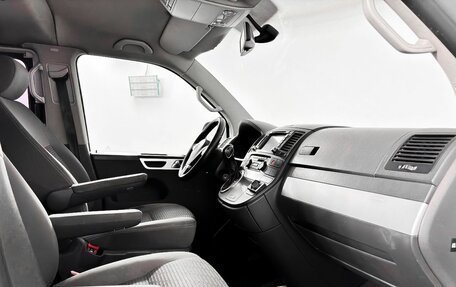 Volkswagen Multivan T5, 2010 год, 1 840 000 рублей, 13 фотография