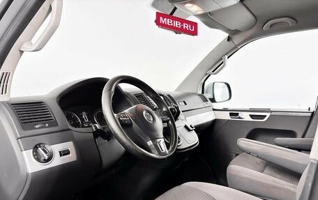 Volkswagen Multivan T5, 2010 год, 1 840 000 рублей, 20 фотография