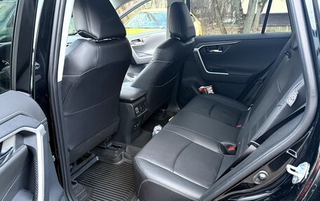 Toyota RAV4, 2021 год, 3 650 000 рублей, 2 фотография