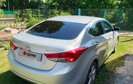 Hyundai Elantra V, 2011 год, 990 000 рублей, 3 фотография