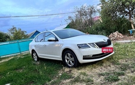 Skoda Octavia, 2018 год, 1 799 990 рублей, 2 фотография