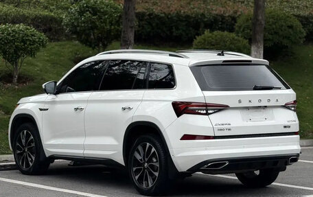 Skoda Kodiaq I, 2022 год, 2 800 000 рублей, 16 фотография