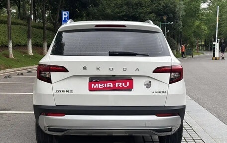 Skoda Karoq I, 2021 год, 1 800 000 рублей, 5 фотография