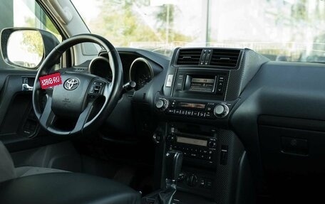 Toyota Land Cruiser Prado 150 рестайлинг 2, 2010 год, 3 150 000 рублей, 10 фотография